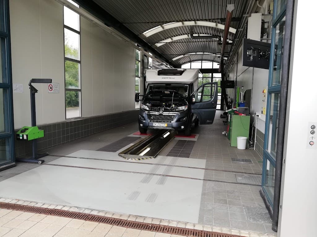 DEKRA Automobil GmbH Niederlassung Halle