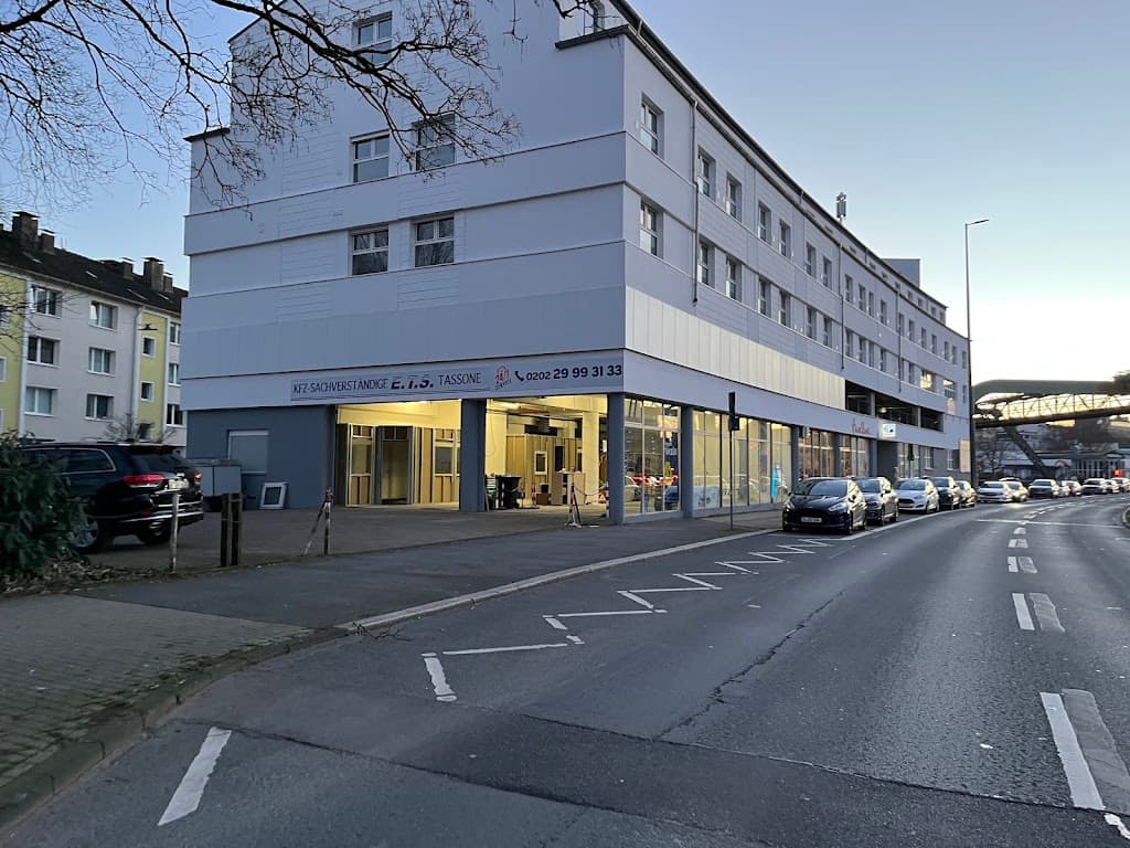 Kfz-Sachverständige u. Gutachter E.T.S. Tassone (TÜV-SÜD-Autopartner)