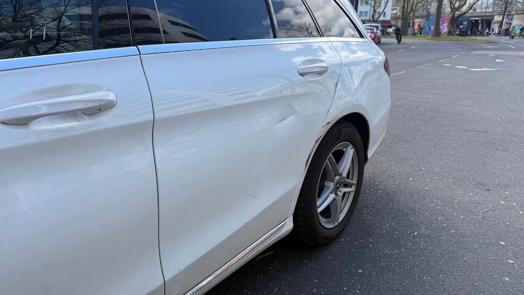 LB KFZ Gutachten Düsseldorf - Sachverständigenbüro
