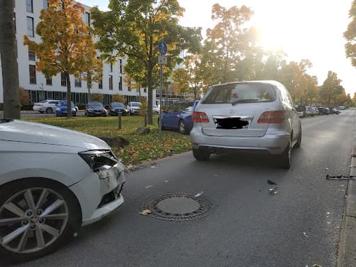 Expert KFZ Gutachter Wiesbaden Unfall Sachverständiger — Kundenfoto
