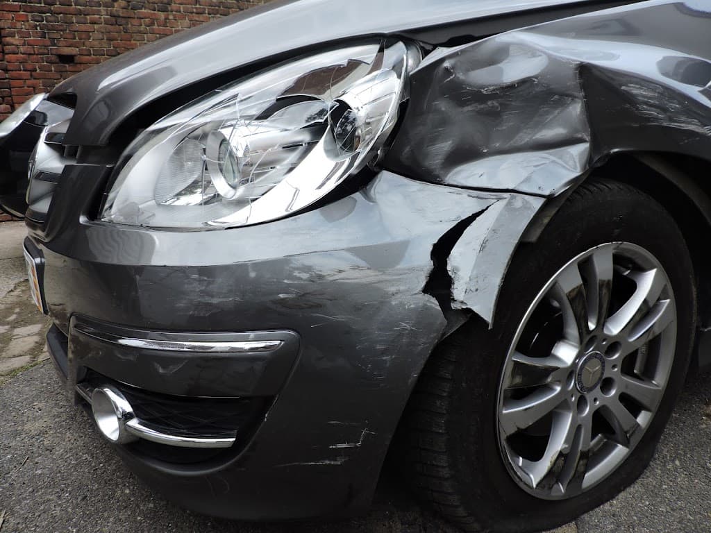 Kfz - Unfall - Gutachter / Sachverständiger