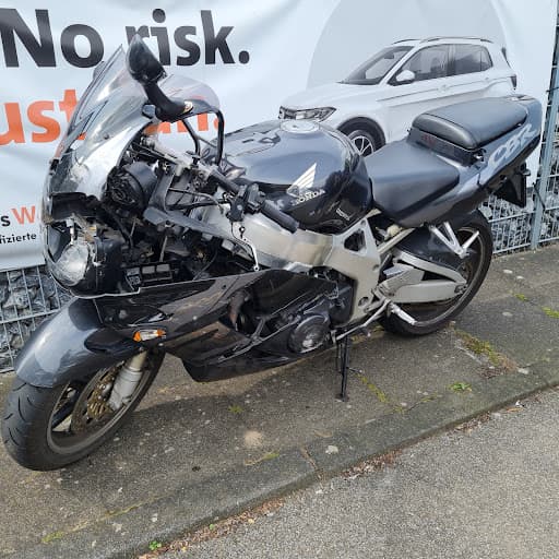 đ KFZ Gutachter in DĂŒsseldorf - Kfz SachverstĂ€ndigenbĂŒro BAS â Kundenfoto